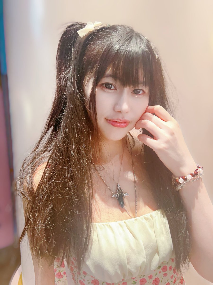 おはようございます☀

朝足を攣って早起きしすぎました笑

おかげさまで、昨日はなんと✨夕刊フジさんに乗せていただけることになり撮影に行ってきました📷📰✨(〃艸〃)( *´艸`)

ワクワクドキドキ☺️八月か九月掲載です♪

#夕刊フジ #親孝行娘　#unico1997 #シンガーソングライター