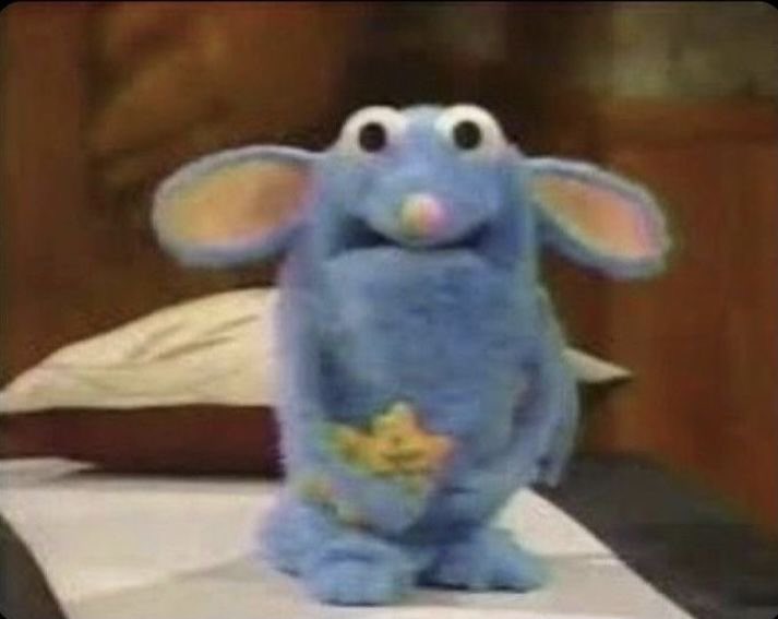 los nenes que se iban a divertir al cine viendo como en intensamente 2 la pendeja tiene un ataque de ansiedad y alegría dice que mientras más creces menos feliz sos (no entienden nada de lo que está pasando en la película)