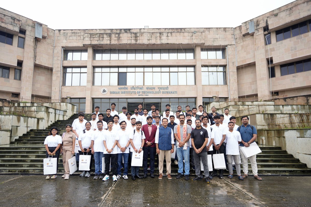 masaischool's tweet photo. Taking our mission of making #IIT quality learning accessible for all, we completed orientation for the first Credit Linked Program in Computer Science from Daksh Gurukul - IIT Guwahati. Students interacted with professors, toured the campus, and met their batchmates. 
#IITforALL https://t.co/zwxB6H2NoA