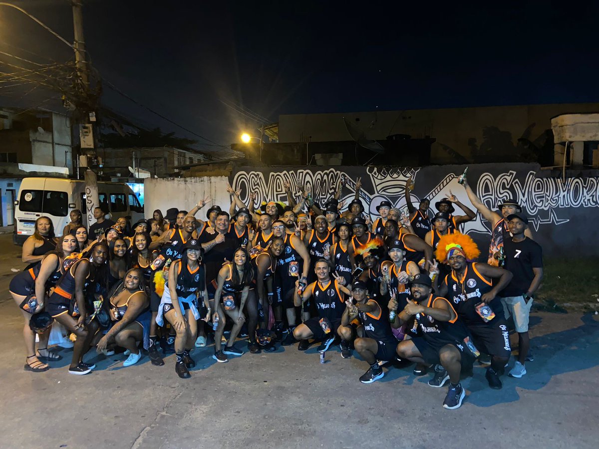 Turma as melhores e os melhores  tá na pistaa🎭💃