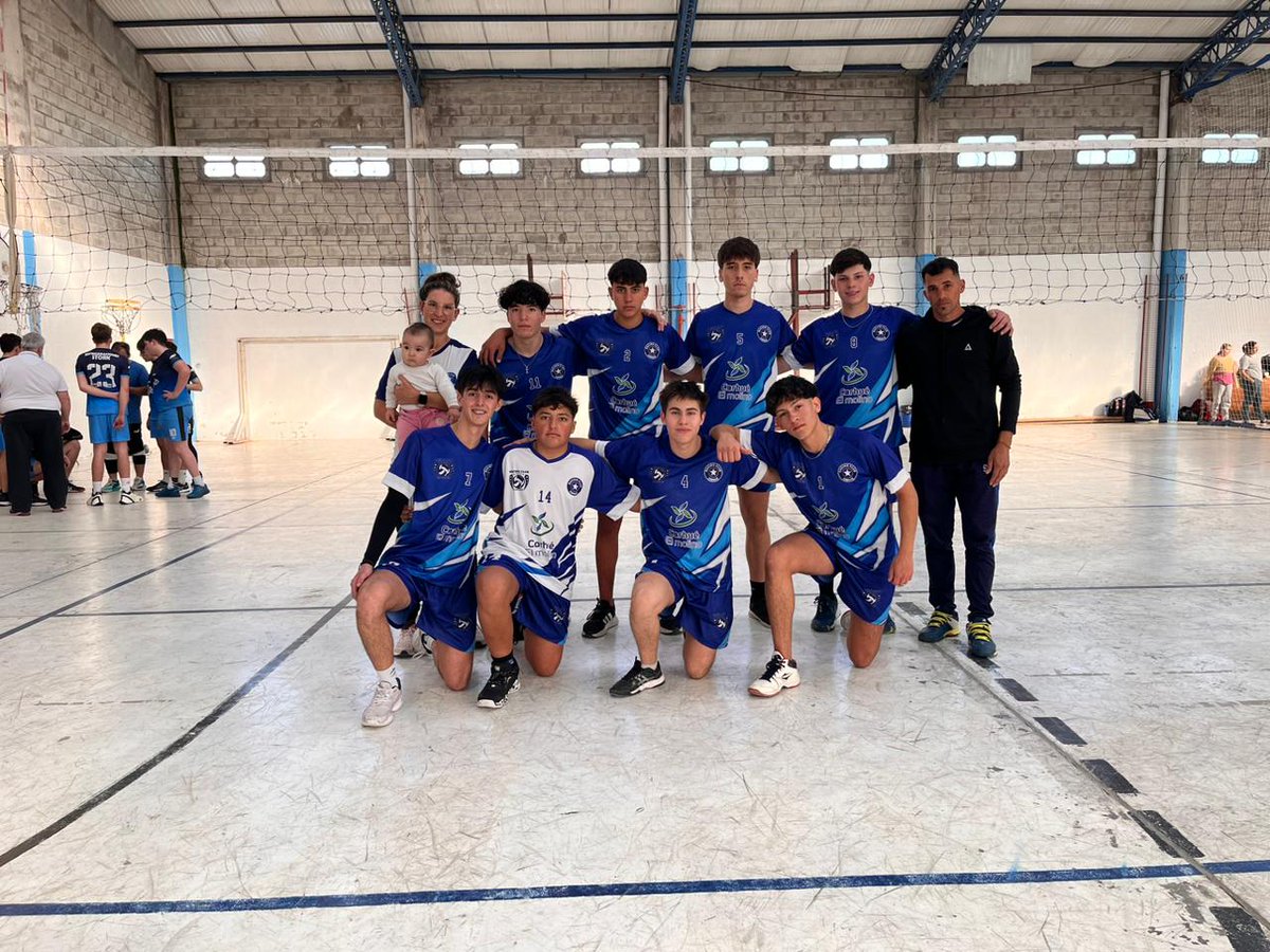 𝗩𝗢𝗟𝗘𝗬🏐🇸🇴 | Fecha 1 del Torneo AVSO

SUB 1️⃣6️⃣ Femenino: Ganó Racing los dos encuentros 2-1🆚 Deportivo Sarmiento B y 2-0 🆚 Rivera. 
SUB 1️⃣9️⃣ Masculino: Racing 0-2 Deportivo Sarmiento B y Racing 0-2 Darregueira. 

Gracias profes por todo🙌 Vamos por más 💪

#VAMOSRACING👊💙