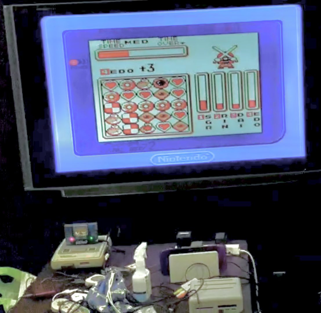 SooglePlay's tweet photo. 2024/6/15
レトロゲーム回"携帯ゲーム篇"
お集まりいただきありがとうございました。
個人的にやりたかった企画でもあるので、
このメンバーで実現できて嬉しかったです。
・WaveRace4人対戦
・ヨッシーのクッキー4人対戦
・ポンコツタンク3人対戦
・鋼鉄帝国GBA
・ときメモPocket カルチャー編　など https://t.co/mDv3swNfOe