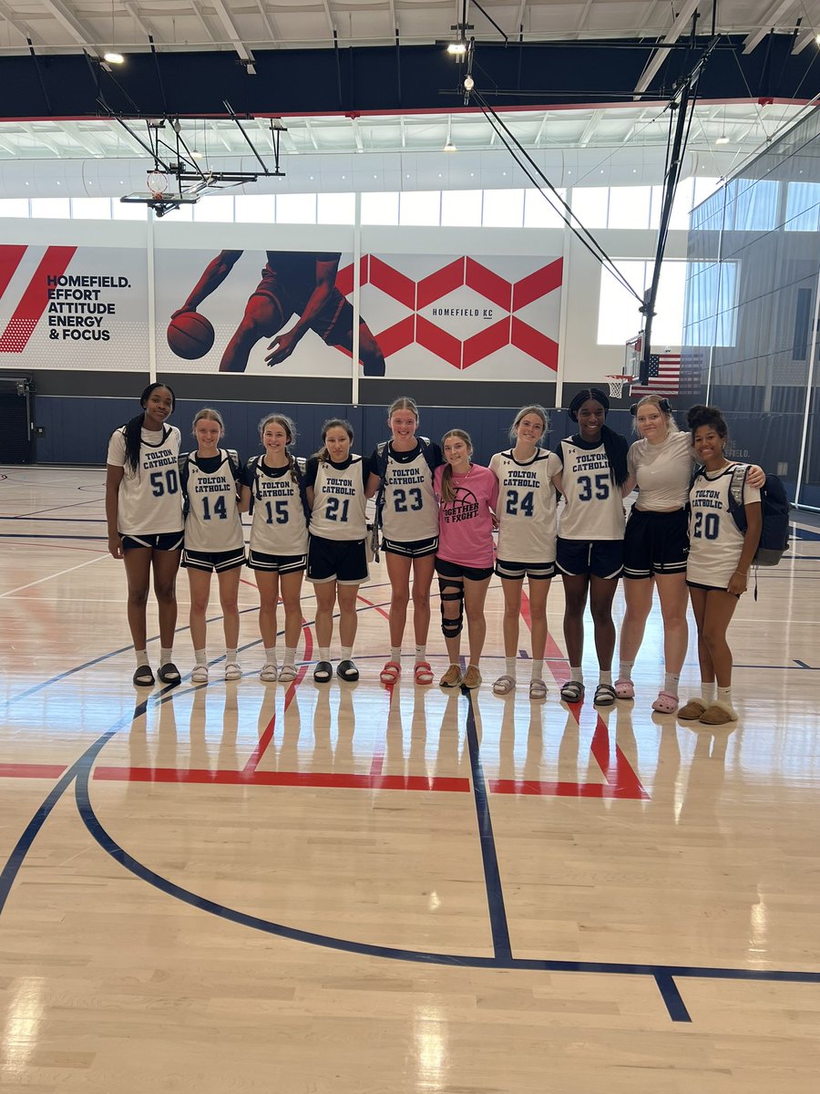 This weekend we were able to grow and get better with the challenges we faced. Thank you <a href="/MW_Showcase/">Midwest Showcase</a> for having the Lady Trailblazers! #BTF 🩵🏀🤍.