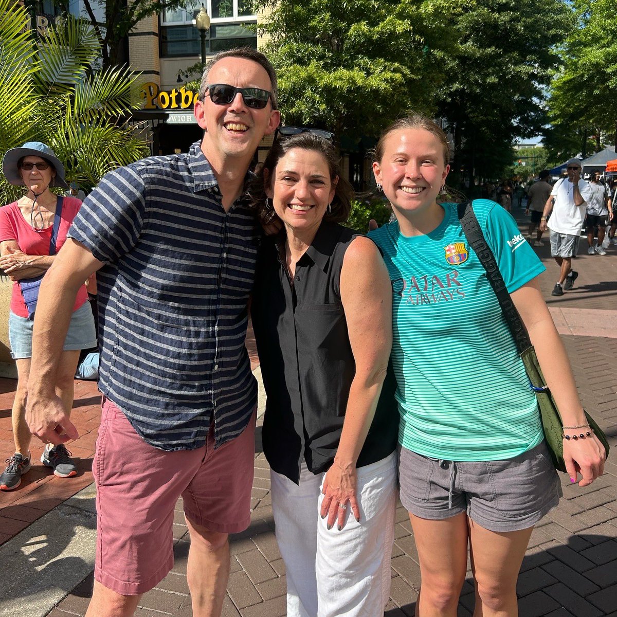 cmkatestewart's tweet image. The Silver Spring Downtown Blues Festival brought our community together for a weekend of music and fun! Great to see everyone there. #SilverSpring #Community #BluesFestival