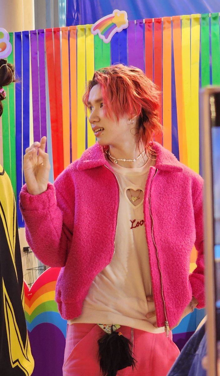 they_mademyday's tweet image. #George4MIX หนุ่มคนนี้แอบดื้อเงียบค่ะ
#4MIX
#PrideForAll #PrideThailand #NONTHABURIPRIDECELEBRATION🏳️‍🌈 #CentralWestgate