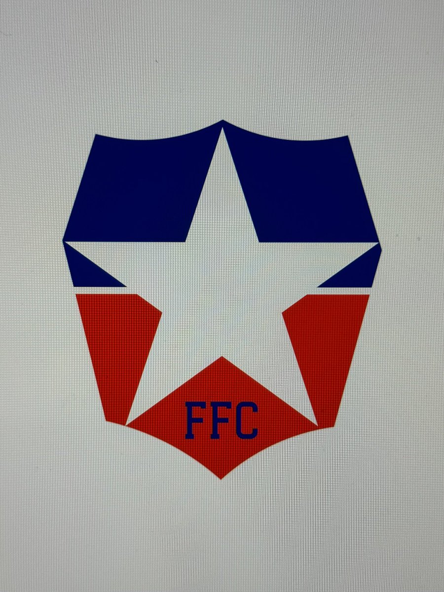 cuetox's tweet image. Que opinan de un rebranding del logo de la selección de chile que estoy trabajando? @PaladarNegroWeb @EleteTSC   Estoy podrido con el escudo actual. (No soy diseñador jaja)