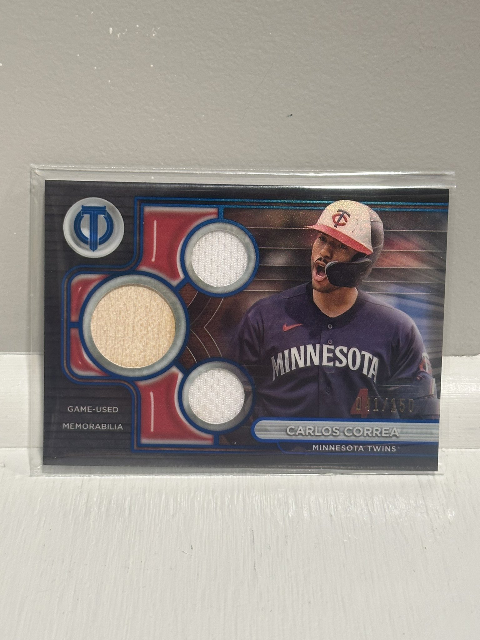 topps carlos correa 1987 relic card