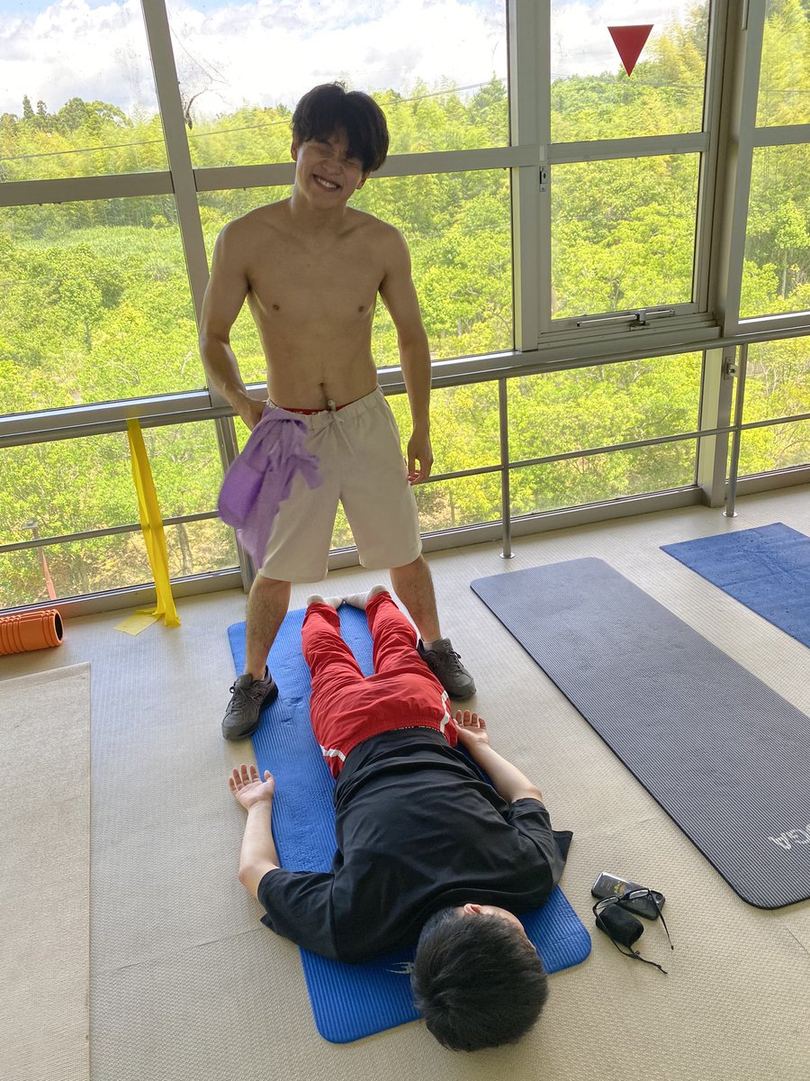 6/16に行われている三重短水路記録会に出場しています！！
応援よろしくお願いします！！
OBのハッピー君も応援に来てくれました♪
ありがとうございます😆