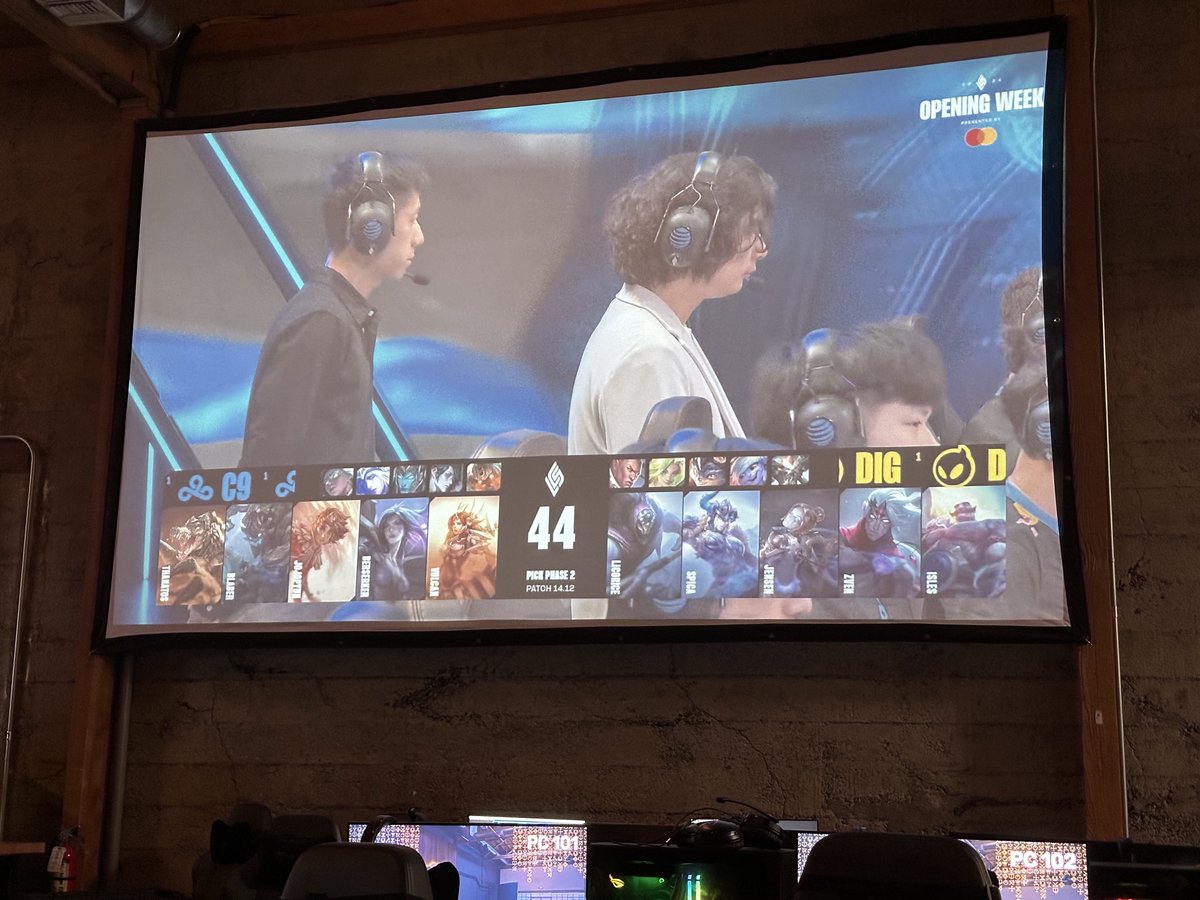 joey 🍉 tweet media