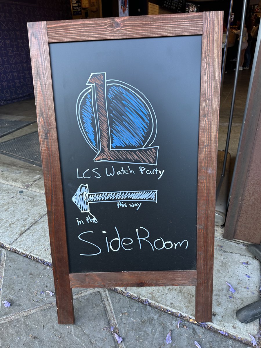 joey 🍉 tweet media