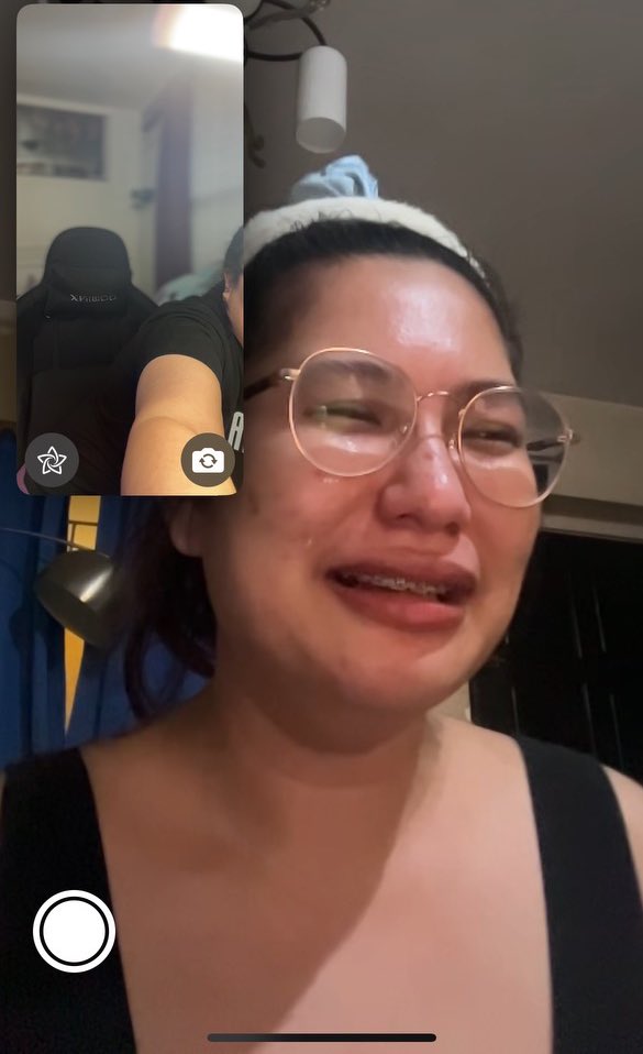 fangurlinside's tweet photo. Wandee Goodday - Ep 3 to Ep 7 ✅
#WandeeGooddayEp7 THE FIRST KISS!
BAKIT NIYI NAMAN AKO PINAIYAK NB BONGGA TAPOS BABAWIN IN THE NEXT 10-15 MINS 😂😂😂😂😂 @innsarin @MisterGrtsp #InnGreat #YoryakWandee @mochiminju @pukupukupatpat https://t.co/BVsKCwxDIW