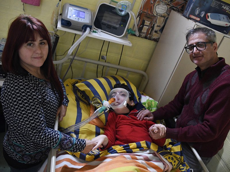 ⭕CRUELDAD SIN LÍMITES⭕ 
A través de una resolución del ENRE el gobierno de Javier Milei eliminó el subsidio a los electrodependientes.
#MileiBasura