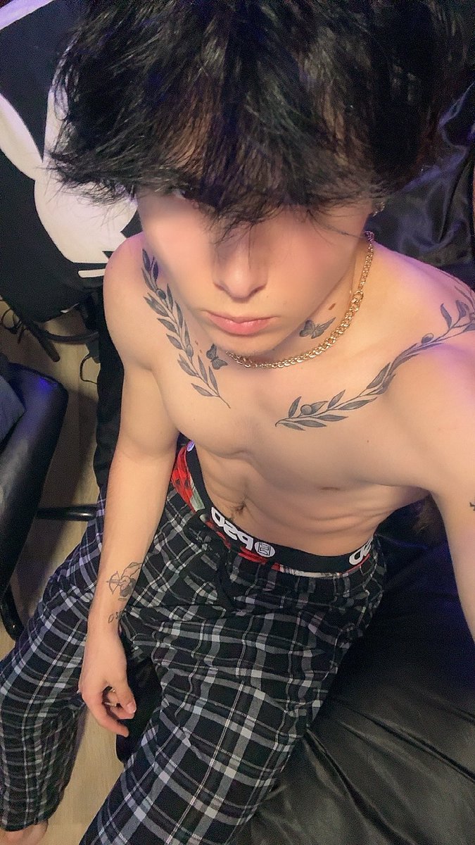 tjoseph210000's tweet photo. 👀 oh hey Twitter https://t.co/xzhnyQXyYo