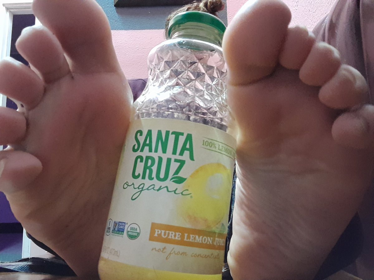 phoenixtoes's tweet photo. When lyf gives u lemon juice >:3

Hii Cuties!! 😊 if u biitches want to keep seeing my pretty ass feets, follow furryfeet13 on twitter, because I'm moving everything over ;3

Again I'm moving to another account on X🐦X!! furryfeet13 ! >///< https://t.co/SxBOHaDPO5