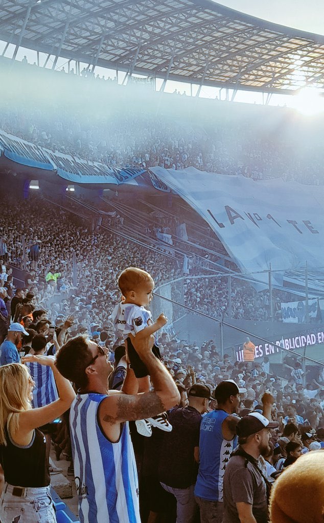 ¡FELIZ DIA, VIEJO! 🙌🏻

¡GRACIAS POR LA HERENCIA MÁS RICA! 💙