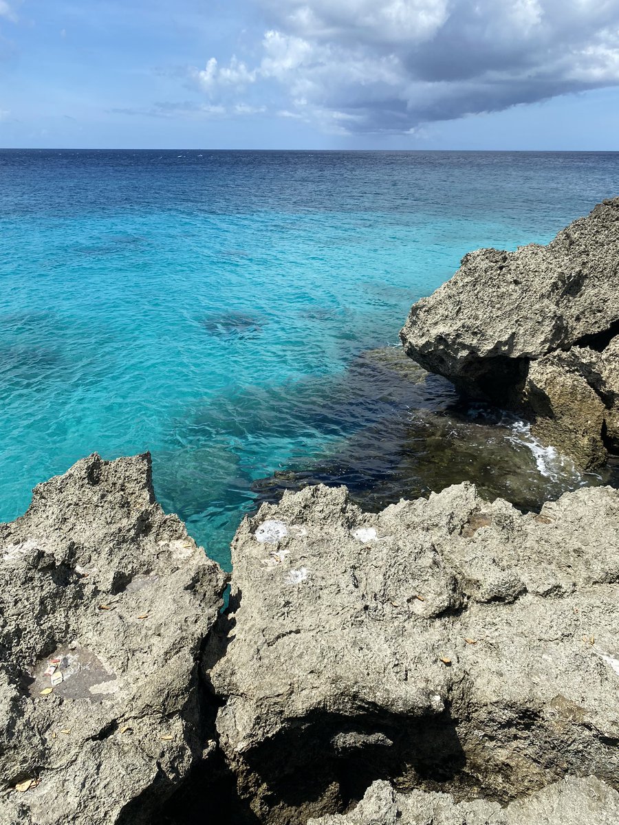 daedosoo's tweet image. 🥺🥺 sabang in aceh is insanely pretty y all…..