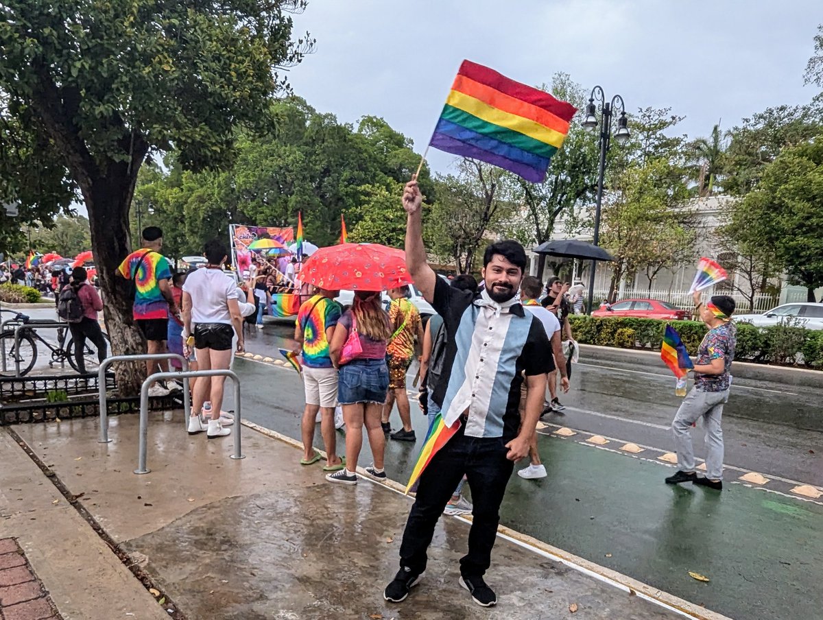 MadWolf18's tweet image. Hoy es el día de NO AVERGONZARSE de quienes somos 🏳️‍🌈. #PrideForAll #PrideMonth