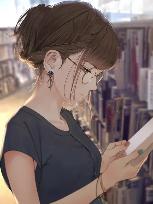 図書館でよく見かけるお姉さん 
