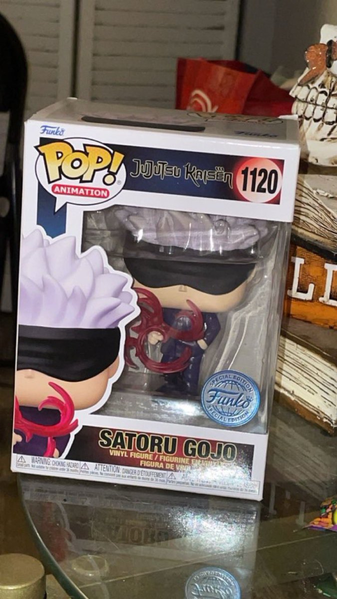 # . My first ever piece of anime merchandise and it’s GOJOOOO I’m so happy 🥺❤️