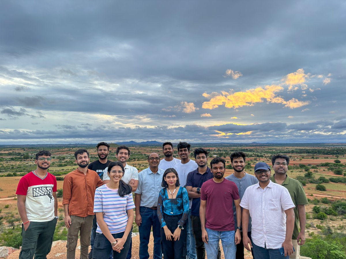 SpectrumLabIISc's tweet photo. From our summer trip to Chitradurga! https://t.co/UBBpnUBUc1