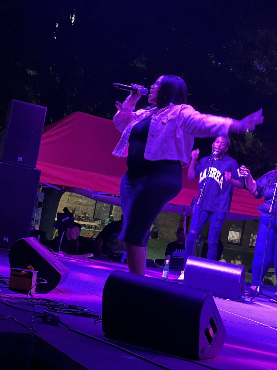 power1051kc's tweet photo. Kelly Price! #JuneteenthKC https://t.co/PFs18APOj7
