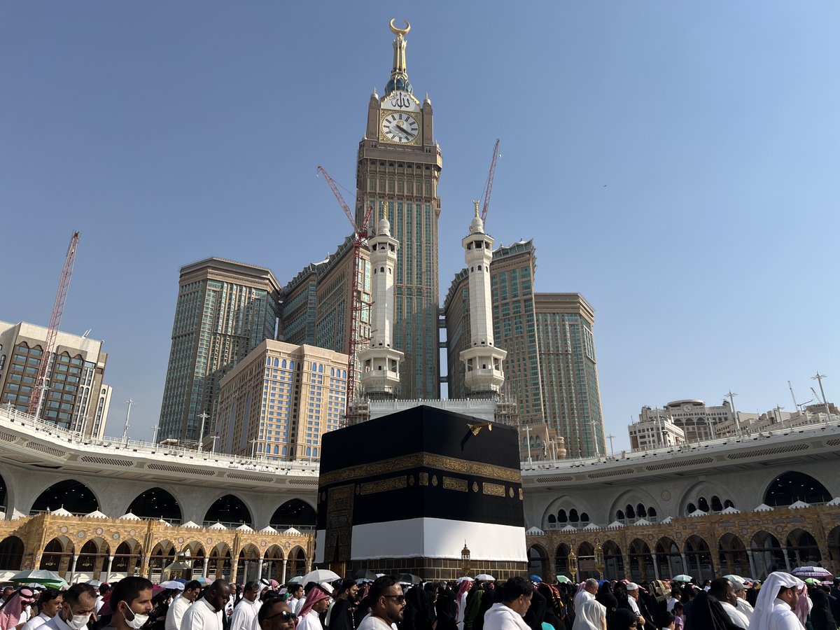 A__Subaih's tweet image. تقبل الله منّا ومنكم صالح الأعمال وجعل عيدنا مبارك وإيّاكم.
كل عام وأنتم بخير 🤍🤍
#بهمة_سرينا16