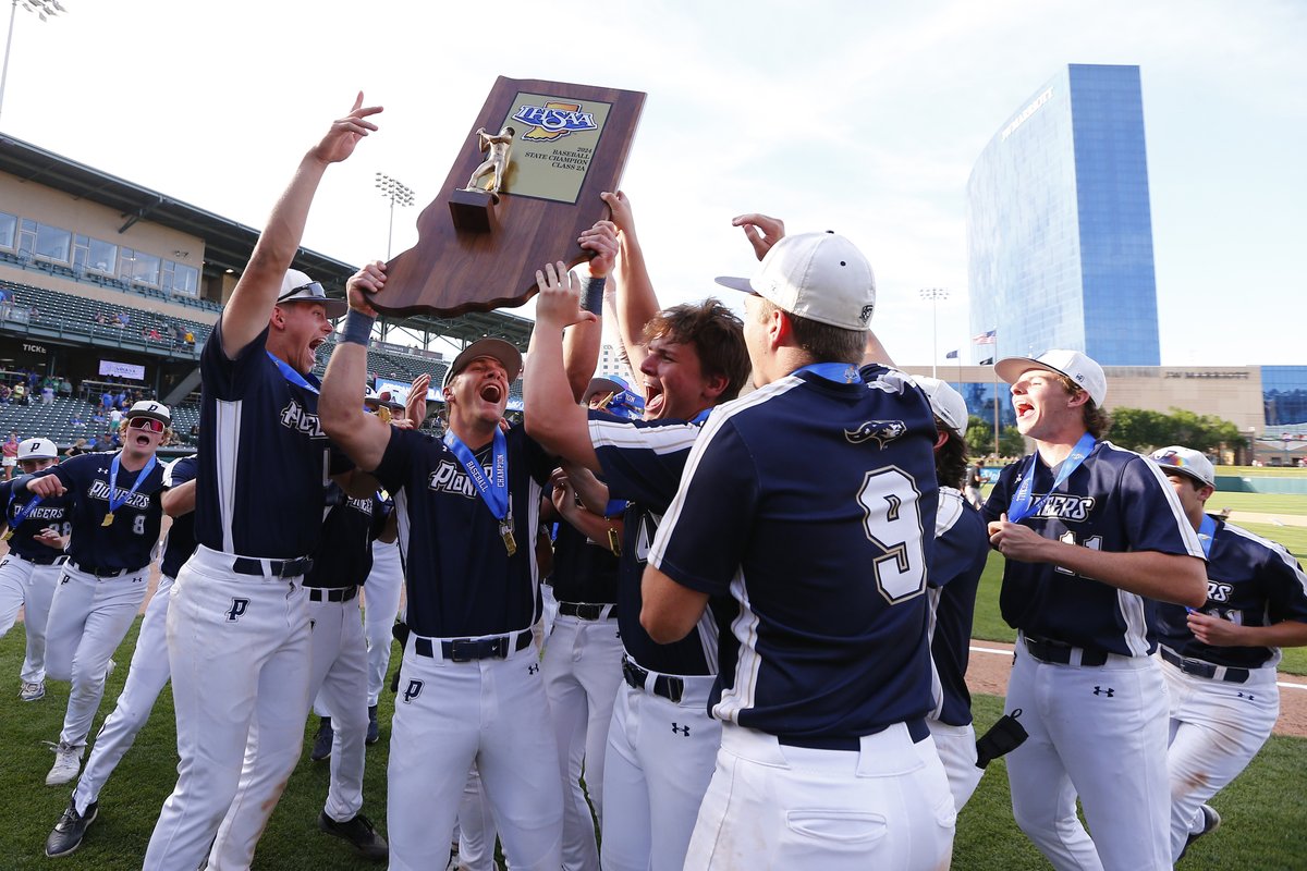 IHSAA1's tweet image. EARLIER TODAY!

Gavin Jackson throws first no-hitter in state finals history, Providence takes 2A crown!
Recap by Rich Torres, Special to IHSAA.org!

Story: ihsaa.org/media/news/gav…