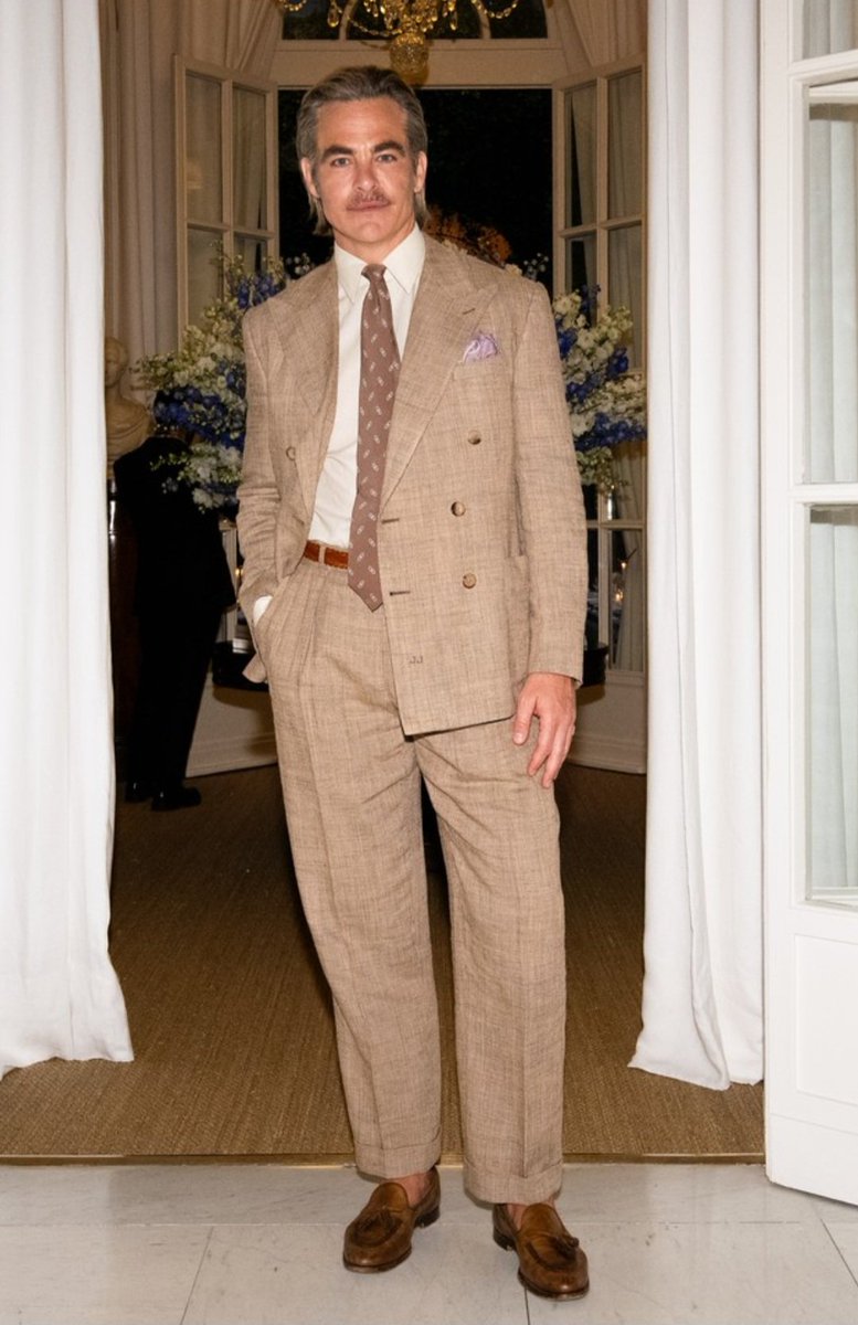 TrekkieKindTrekker😷💛 tweet media