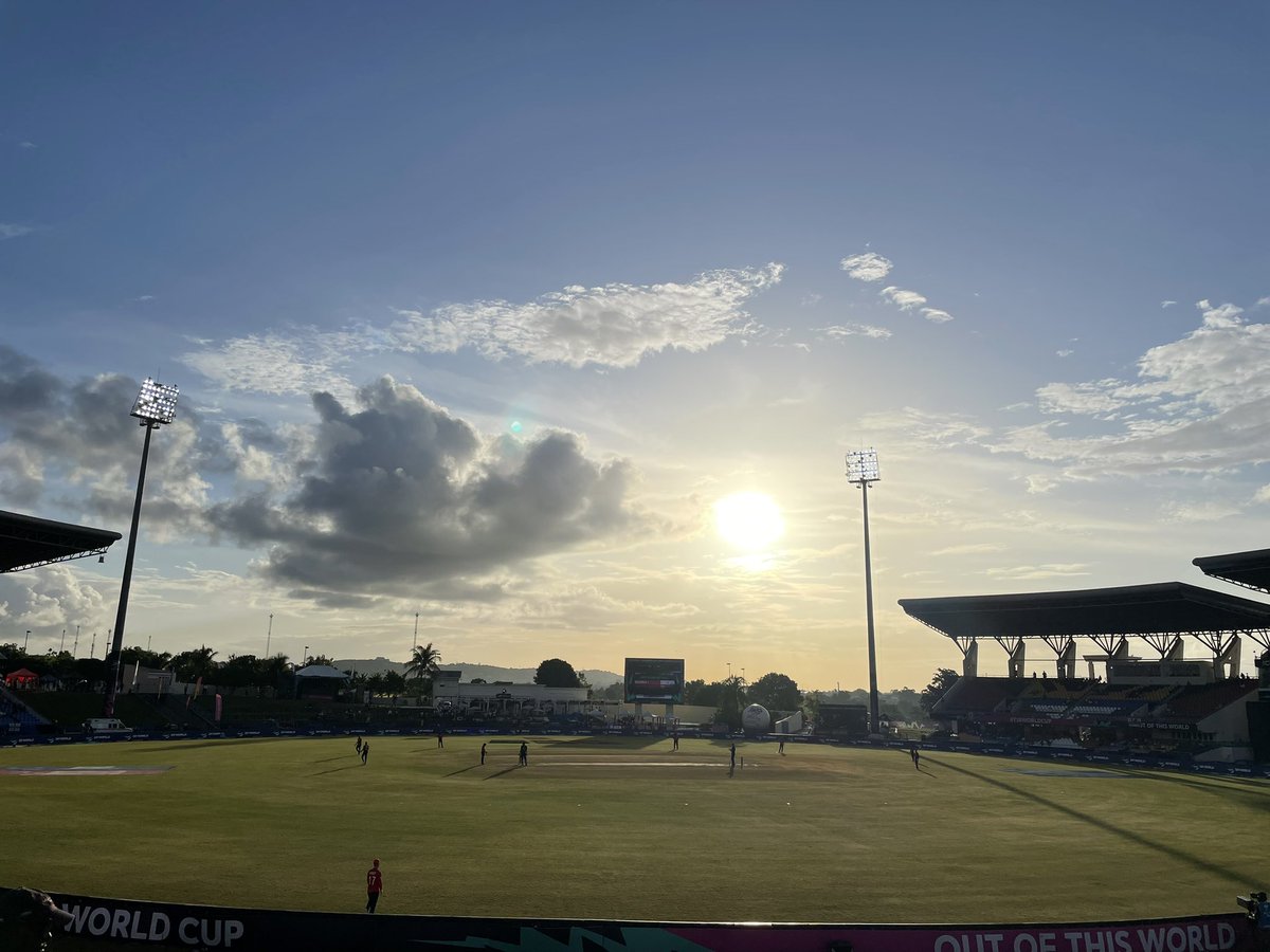 jasonlyon67's tweet photo. What a day @englandcricket @TheBarmyArmy
#T20WorldCup #NAMvENG ๐ด๓ ง๓ ข๓ ฅ๓ ฎ๓ ง๓ ฟ๐ https://t.co/tpr1ZyBX1V