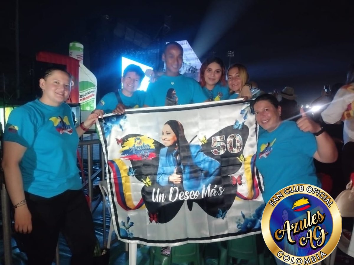 azulesagoficial's tweet image. Y aquí estamos tus Azules del alma, GRACIAS POR TANTO AMOR Y POR LLEVARNOS EN TU CORAZÓN 💙

Que gran noche nos estas regalando 🇨🇴

#AzulesAG #UnDeseoMás #50aniversario #LunadeAmérica