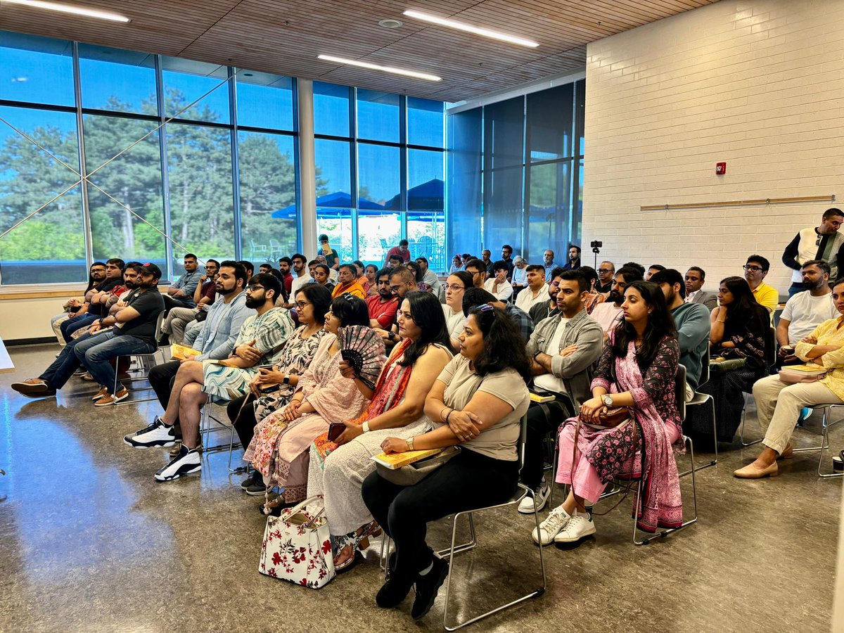 kushal_mehra's tweet photo. Had a fantastic evening with @AryaCanada @TahirGora @imMUZIKA for my first North American book launch organised by @ShaktiiOfficial We had a packed house with a great audience. @Ranting4Canada also made it and added his spice as always. I thoroughly enjoyed the questions. I want https://t.co/bAcFtd8qJq
