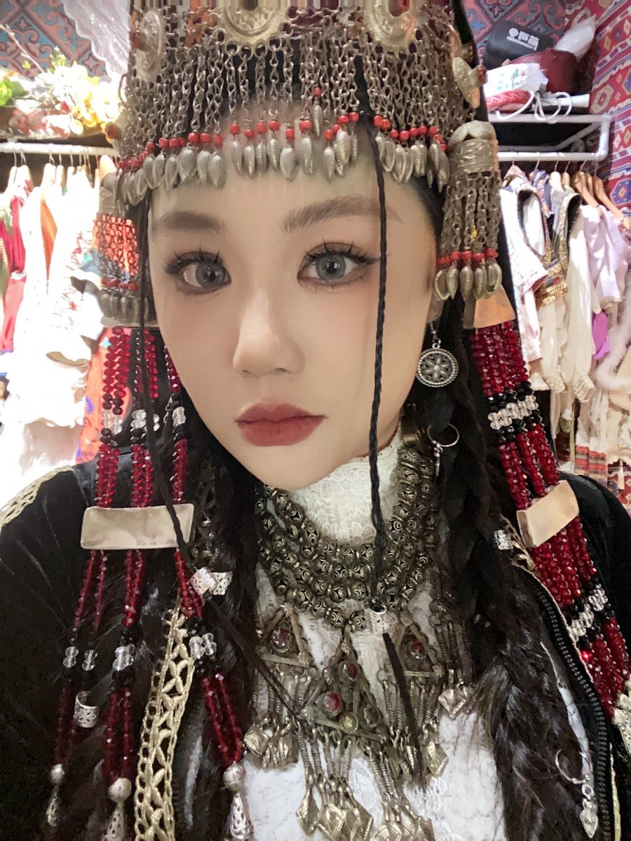 CYR97089's tweet photo. 异域风情！摇摆至上！ https://t.co/E4xwPdtdTK