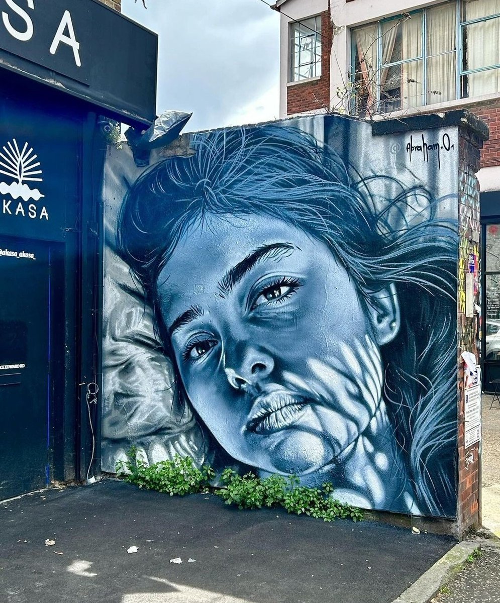 MolinaStreetArt's tweet photo. Art by English Abraham.O in London, UK (2024) #abrahamo #streetart #lamolinastreetart | photo by @jeremy_sharp321 via mysl .nl/qOCUO https://t.co/ajfFQXfZ1N