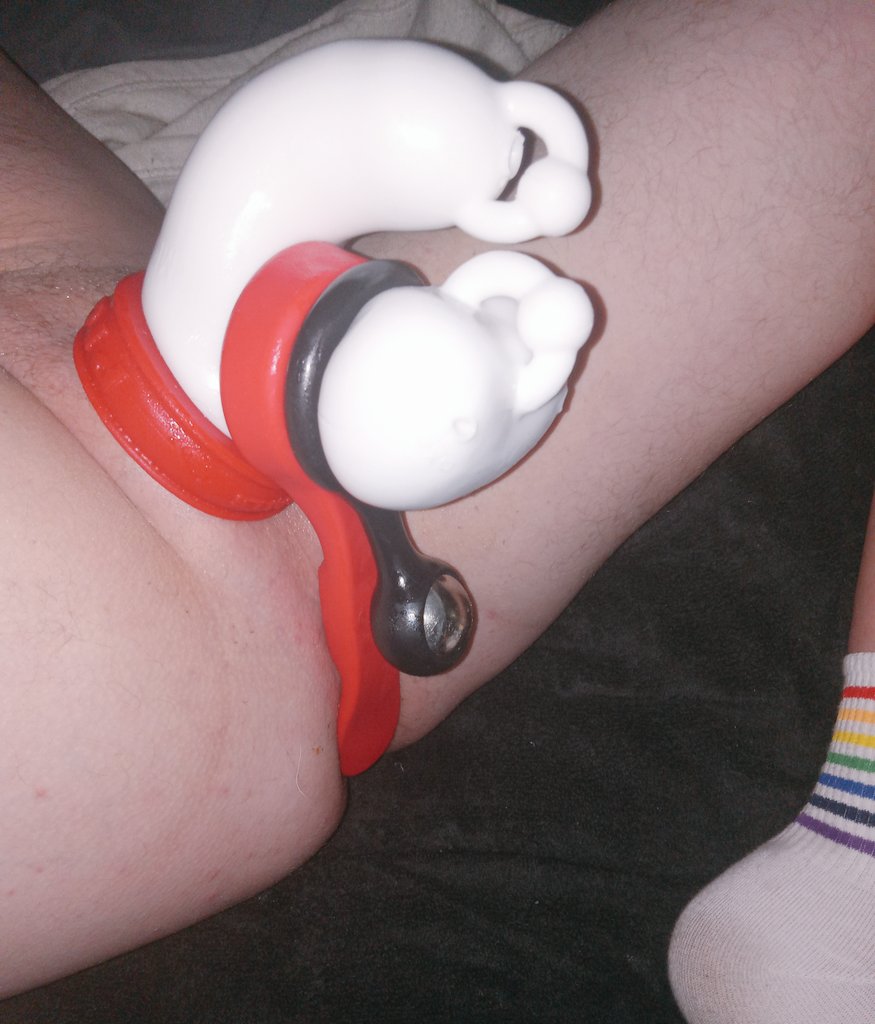 TheFoodDude88's tweet photo. Just got my new @OxBalls MeatLocker. Fits great! Threw the Big Ox to tighten my balls. Also wearing my Pig Ring. And the @FortTroff Swing N Hang and my @boneyardtoys The Clencher
#goon #MakeAmericaGapeAgain #edging #pigboy #analgape https://t.co/Njq7Rmgmpf