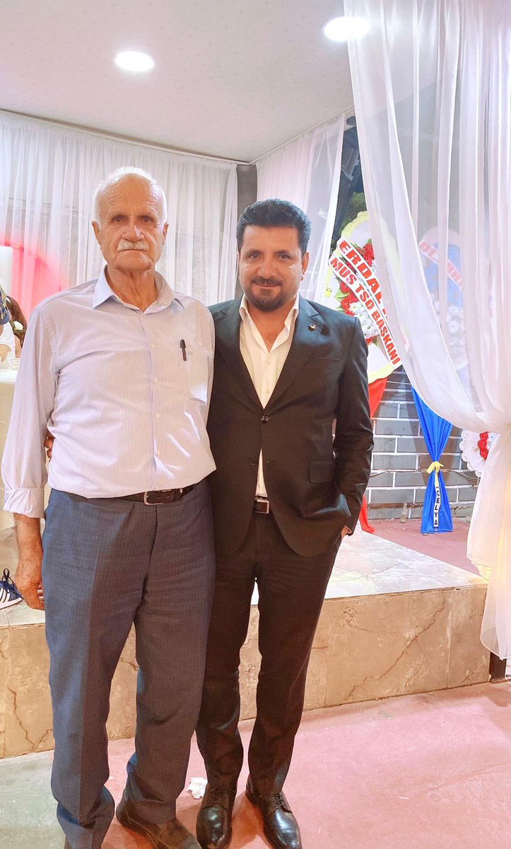 ErdalKoc49's tweet photo. "Baba, her zaman bizler için bir kahramandır.”
Dürüstlüğün, öğrettiklerin ve sevgin için minnettarım. Babalar Günün kutlu olsun!"
Başta babam olmak üzere tüm babaların ve ebediyete irtihal etmiş olanların Babalar Günü kutlu olsun.
#babalargünükutluolsun
#Fatherdays
#BabalarGünü