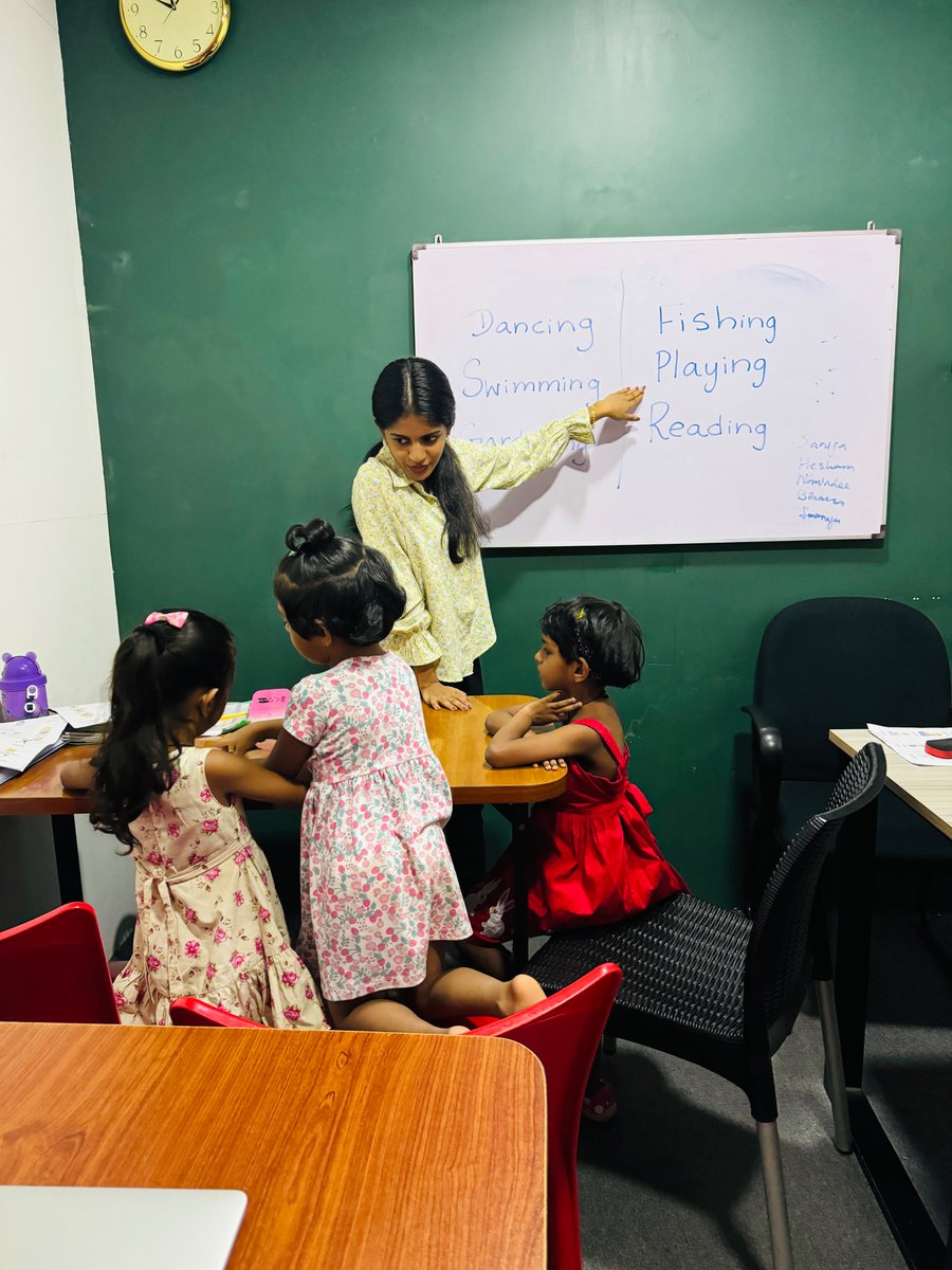 BuoyancyStudios's tweet image. Our BLS teacher in action! Watch as she nurtures her Grade 1 students with a fun classroom competition.

📞 Ready to experience English with a twist? Call us at 071 664 4075 | 036 223 7795.

#Grade1Fun #LearningWithCare #ClassroomCompetition #EnglishWithATwist #BLS