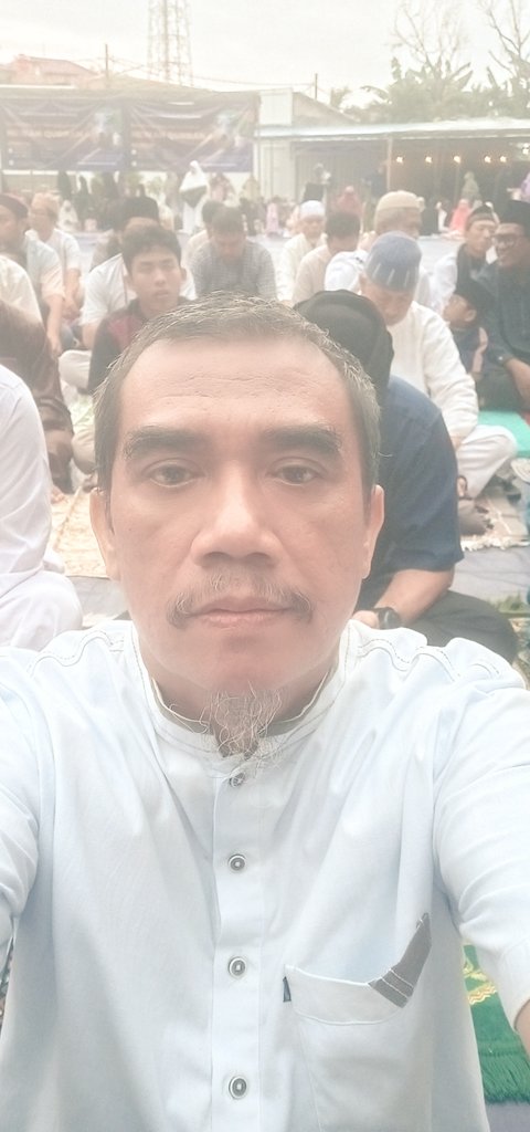 Alhamdulillah 🤲🤲 Sholat ldul Adha 1445 H (Ahad, 16 Juni 2024) di Halaman Masjid Al-Munawwarah Witana Harja Pamulang Tangerang Selatan.