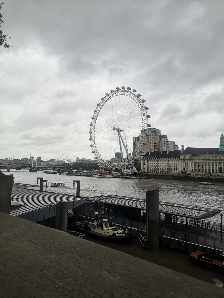 StColSocialSub's tweet photo. If any of our senior pupils are still interested in attending the London trip in October please bring your note of interest letter tomorrow #londonscalling @_stcolumba @MrCurrie9 @MissMckayMS https://t.co/VzW6dcFS8D