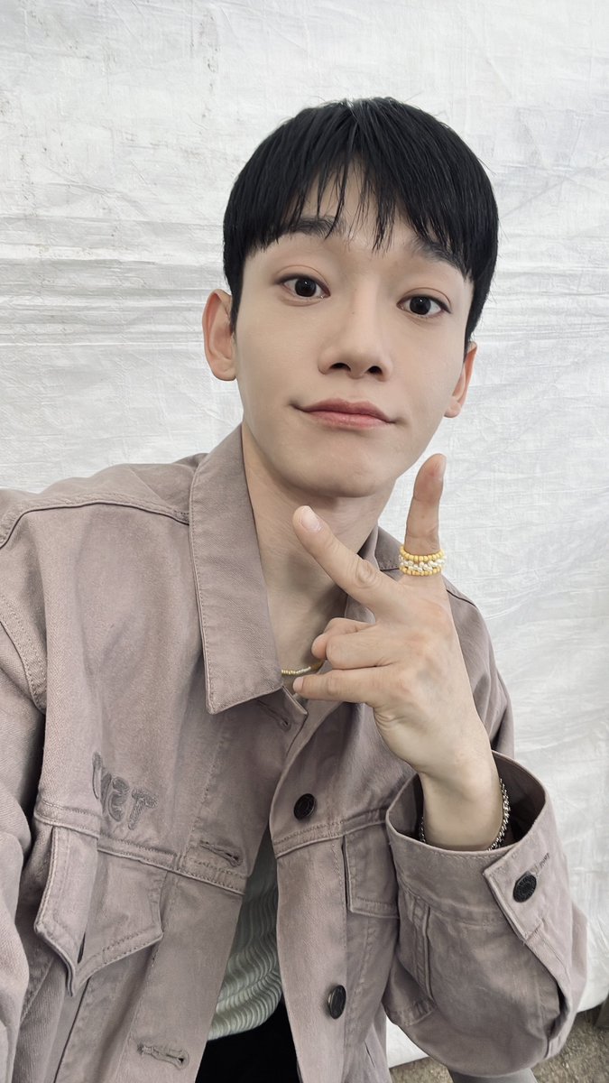 CHEN_official tweet media