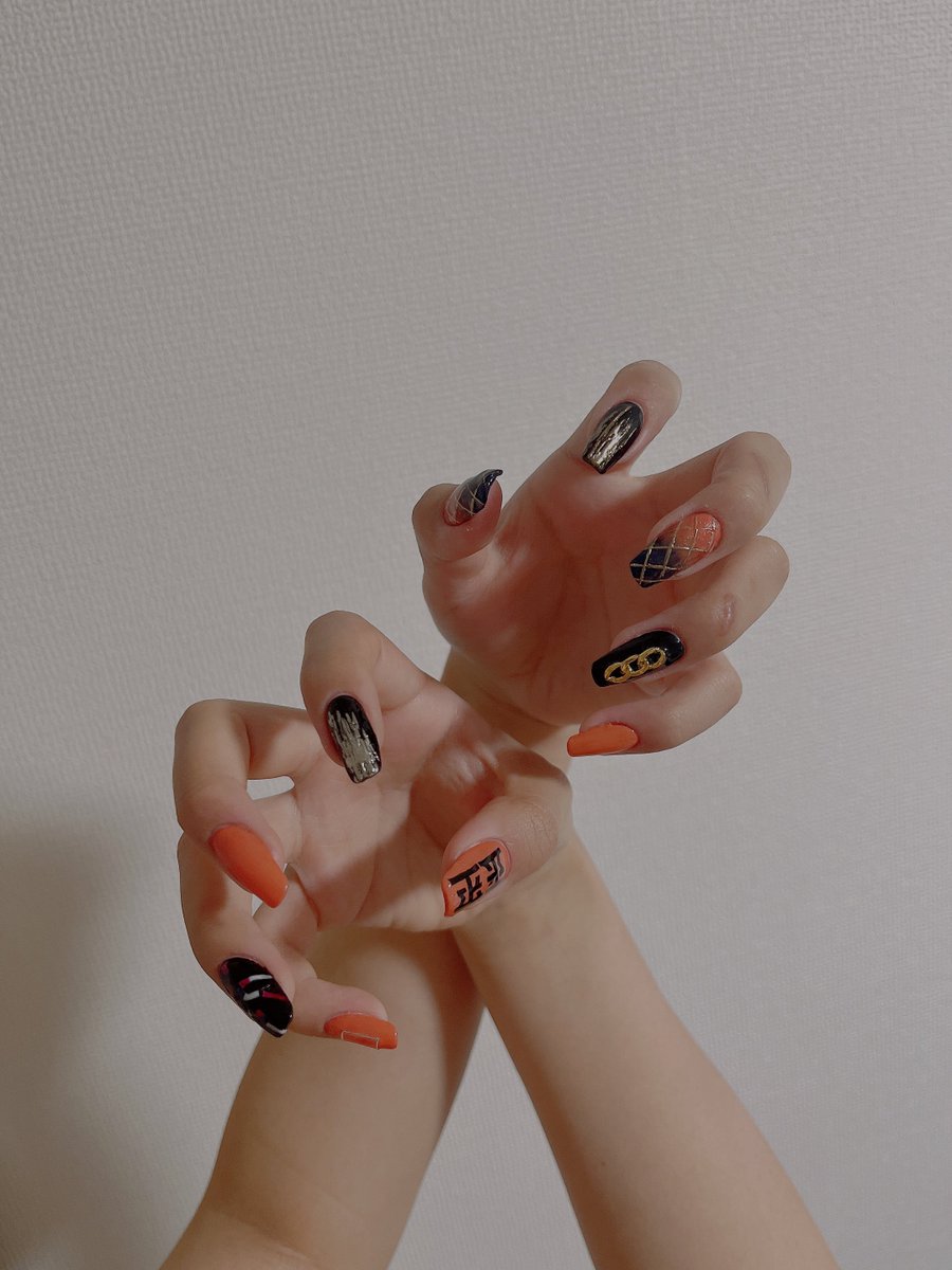 ネイルめっちゃ可愛いので見てくれ🫶