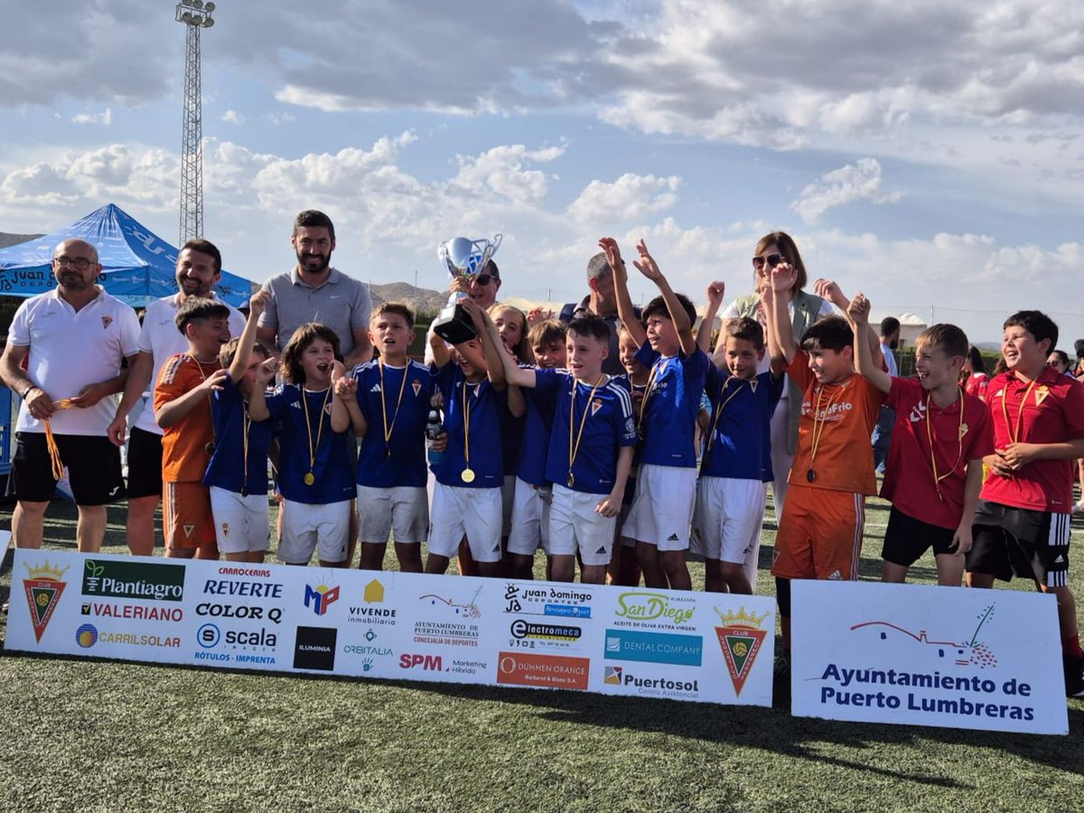𝗥𝗘𝗦𝗨𝗟𝗧𝗔𝗗𝗢 | 🏆 Torneo Puerto Lumbreras

🥇𝗕𝗲𝗻𝗷𝗮𝗺𝗶́𝗻 𝗣𝗿𝗼𝗺𝗶𝘀𝗲𝘀 𝗕

FASE GRUPOS
Benjamín MPB 1-0 Vélez Rubio
Benjamín MPB 1-0 P. Lumbreras B
Benjamín MPB 1-1 Cantera Lorca

SEMIS
Benjamín MPB 4-1 Pulpileño

FINAL
Benjamín MPB 2-0 P. Lumbreras A
#CanteraGrana