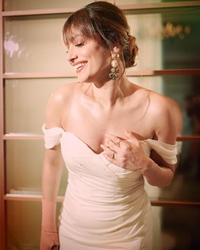 mid_day's tweet photo. Ankita Lokhande effortlessly turns heads in a stunning dress!
#ankitalokhande #ankitalokhandejain #ankitalokhandefans #actress #beauty #fashion #entertainment #bollywood https://t.co/83hBAv5V8Q