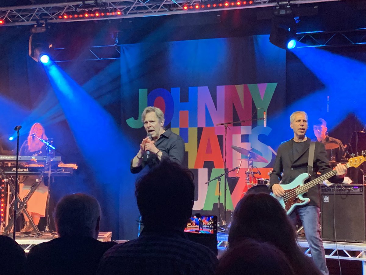Kerry73O_Neill's tweet photo. @JHJ_Official great night @LincolnDrill with great support from Telephone Tag! 🎤🎸🎶 https://t.co/Miv6wymBZh