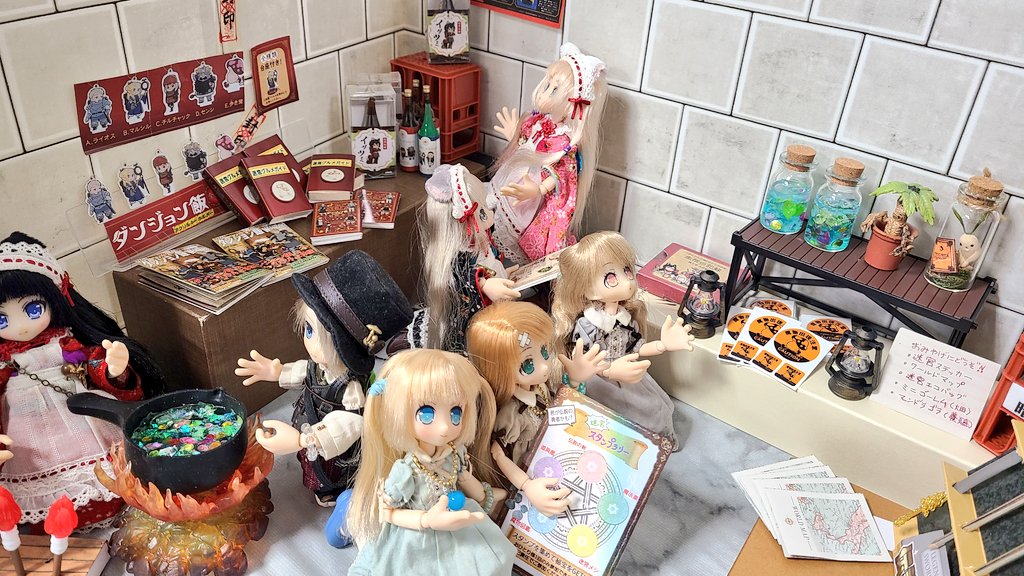 bakenyan21's tweet photo. 「魔物図鑑、伝説の剣、道具屋…」
「ヒントの場所が妙に偏ってますねぇ」
「しかもスタンプ、見つからない…」
「まさか迷宮内部、本物の方の伝説の剣の傍にスタンプ隠してるってオチ?」
#DOF23 https://t.co/ok251eGqoH