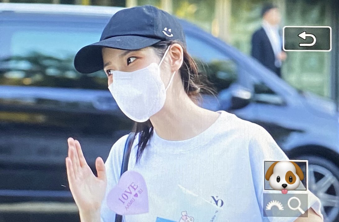 noopy_iuaena's tweet photo. 240616 악뮤 콘서트 아이유 퇴근길

고양이 퇴근  ꜀(^. .^꜀  )꜆੭

#아이유 #IU https://t.co/zTVXyaM7FY