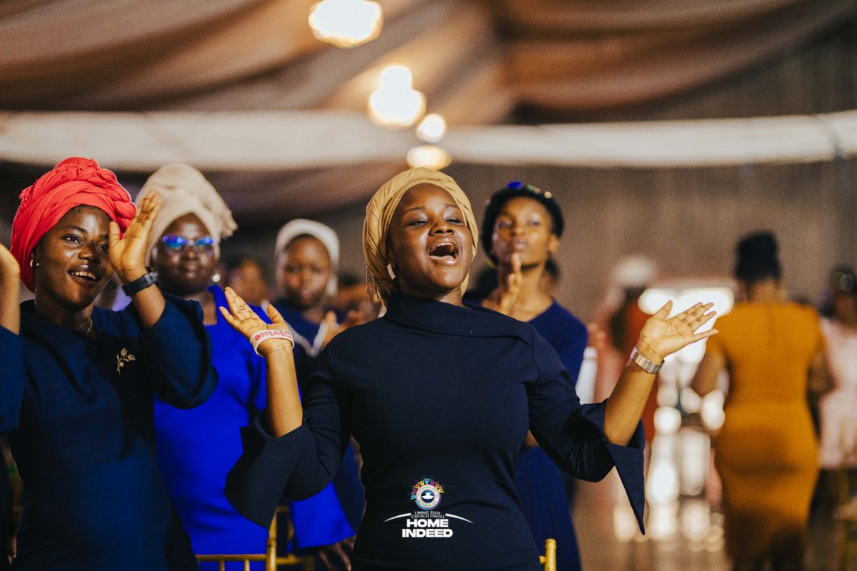 rccglsc_'s tweet photo. I will bless the Lord 
Oh my soul 
And all that is within me
Bless His holy Name...

#rccg #rccglsc #homeindeed #teamard #sundayservice #altarsandcovenant #buildingaltars https://t.co/EemTCV0Wz6