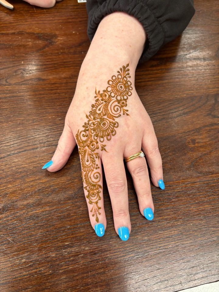 Market Place, Bolton tweet media