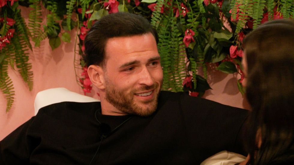 Finally caught up on this year's #LoveIsland, and I must say, absolutely fair play to the producers for somehow getting Silvio Berlusconi on the show