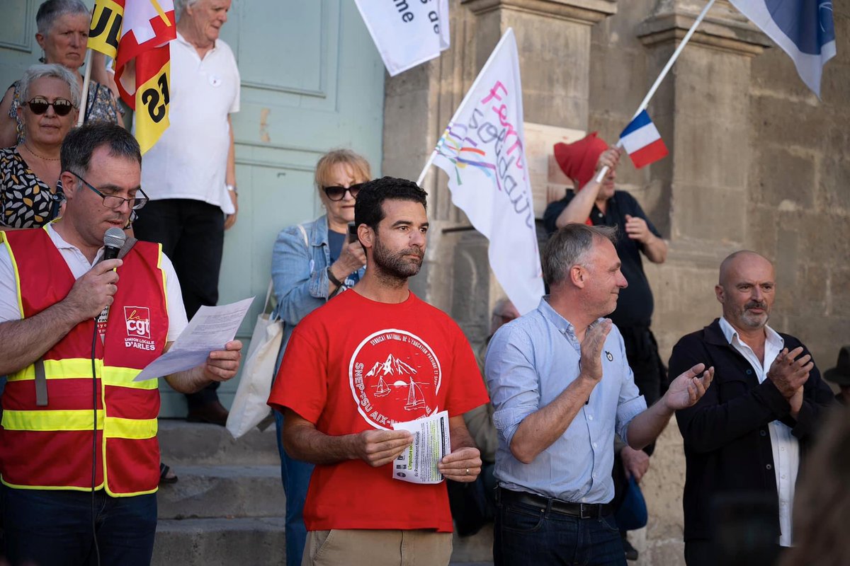 nicolaskoukas's tweet image. Le Nouveau Front Populaire c’est vous ! 
Plus de 2.000 personnes à Arles contre l’extrême-droite et appeler à faire front 
⬇️