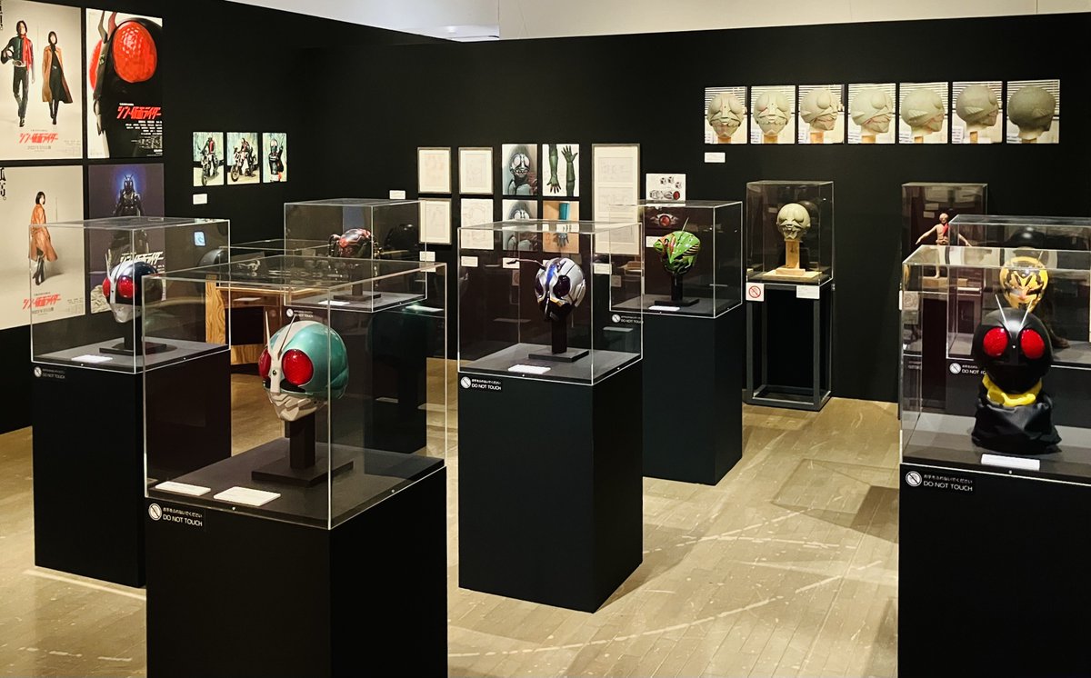 annohideakiten's tweet image. メンテナンスを終え、仮面ライダー第2号と第2+1号のマスクが #庵野秀明展 愛知会場で再展示!
大量発生型相変異バッタオーグと合わせて7つのマスクを展示!
6月23日の閉幕間近です。どうかお見逃しなく!
#シン・仮面ライダー
#シン仮面ライダー